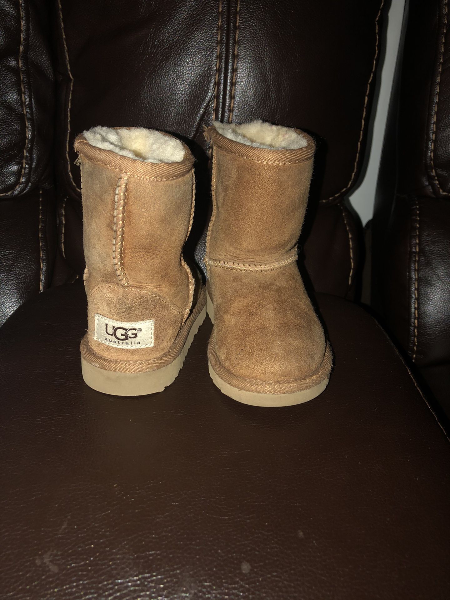 UGG Classic Boots (toddler size 8)
