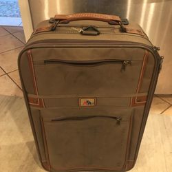 2 Carry On Luggage Suitcases