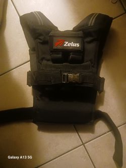 Weighted vest 23lbs practically New