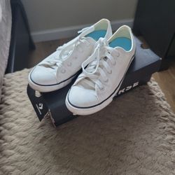 Converse Size 8 Women 