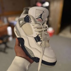 Jordan 4 Midnight Navy 8.5M