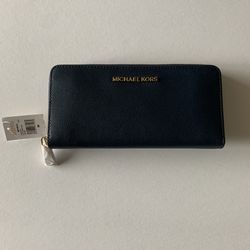 Micheal Kors Women’s Wallet 