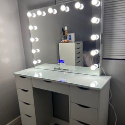 White Vanity Desk With Bluetooth Mirror 
