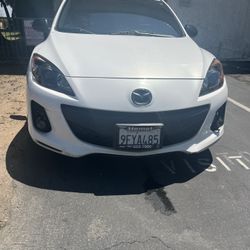 2013 Mazda 3    Hatchback No Lights Dashboard Runs Good 215,000ml