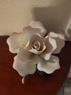 HOME INTERIOR ROSA