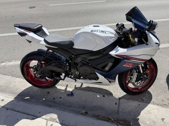 Suzuki Gsxr (contact info removed) (contact info removed)