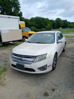 2010 Ford Fusion for PARTS