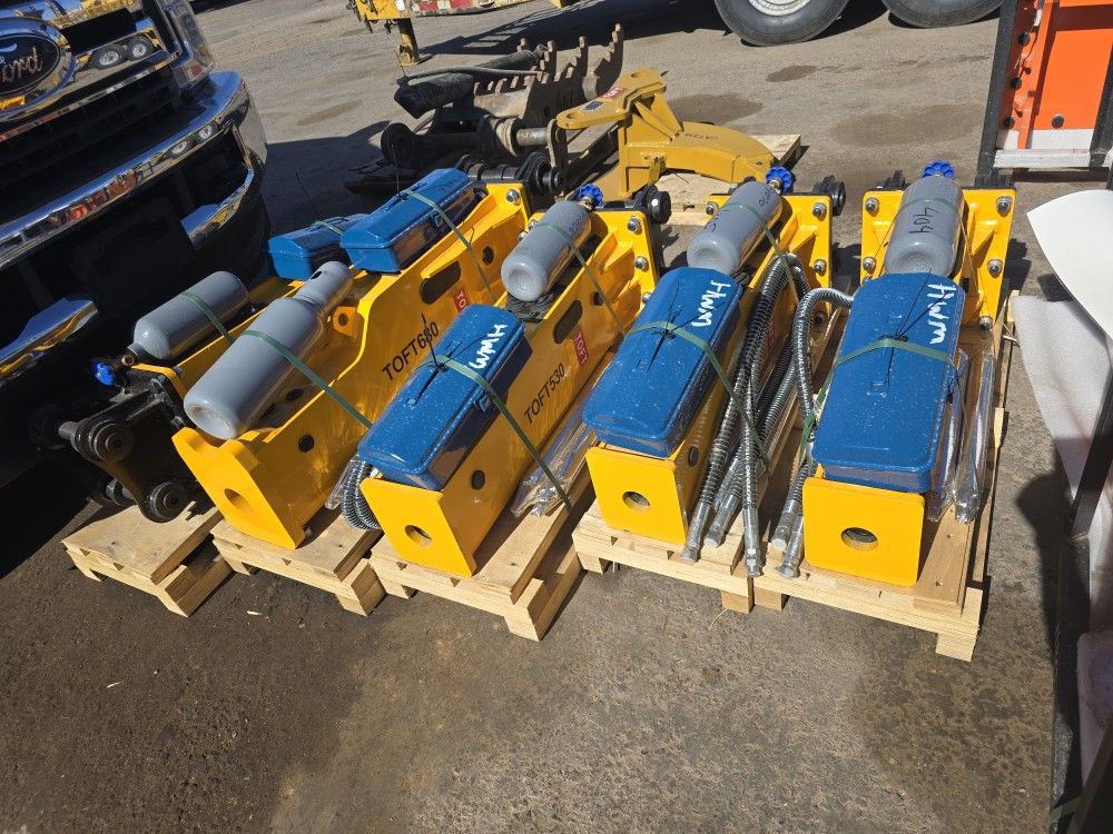 excavator hammers new 3800.00 each