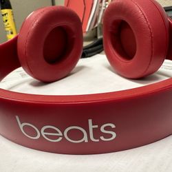 Studio 3 Beats Headphones - RED