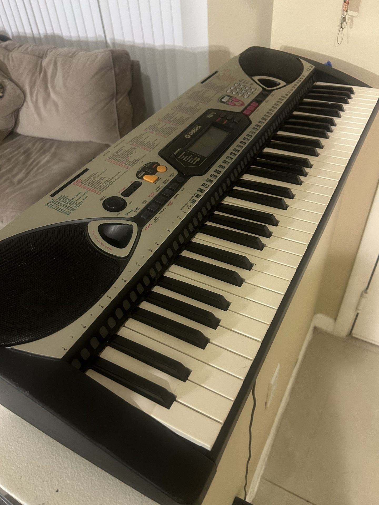 Keyboard Yamaha Ez-20