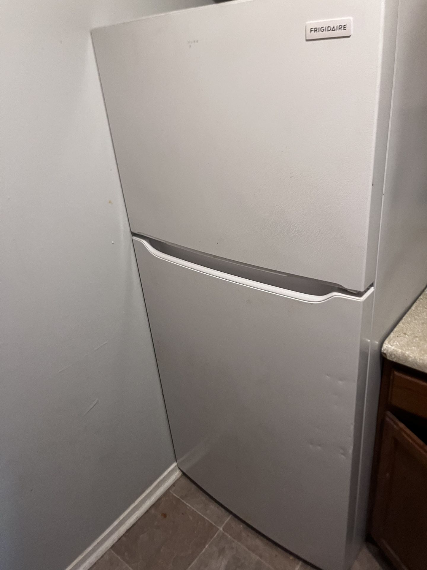 Frigidaire Refrigerator