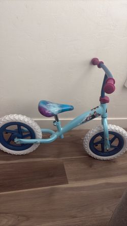 Elsa balance bike