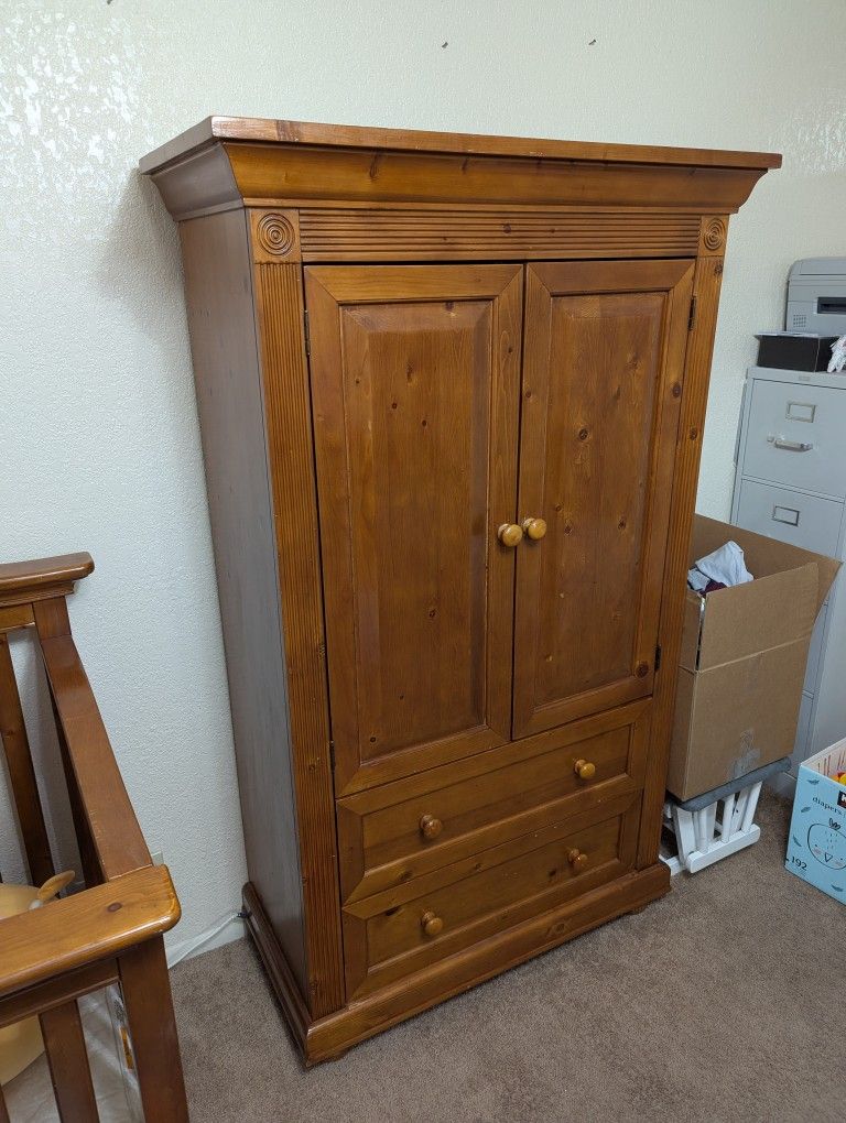 Armoire Dresser