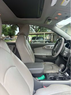 2012 Chevy traverse gray