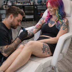 Brand New Salon Bed/Tech Two And Facial With Drawers