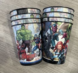 8 AVENGERS 16oz Plastic Cup Hulk Iron Man Black Panther Collectible (set of 8)