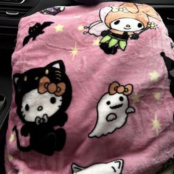 HELLO KITTY BLANKET