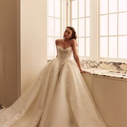 Leah Da Gloria Wedding Dress