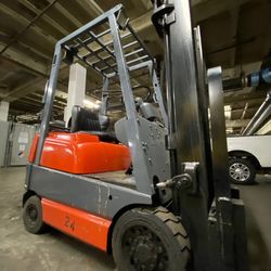 TOYOTA forklift for sale LOW HOURS