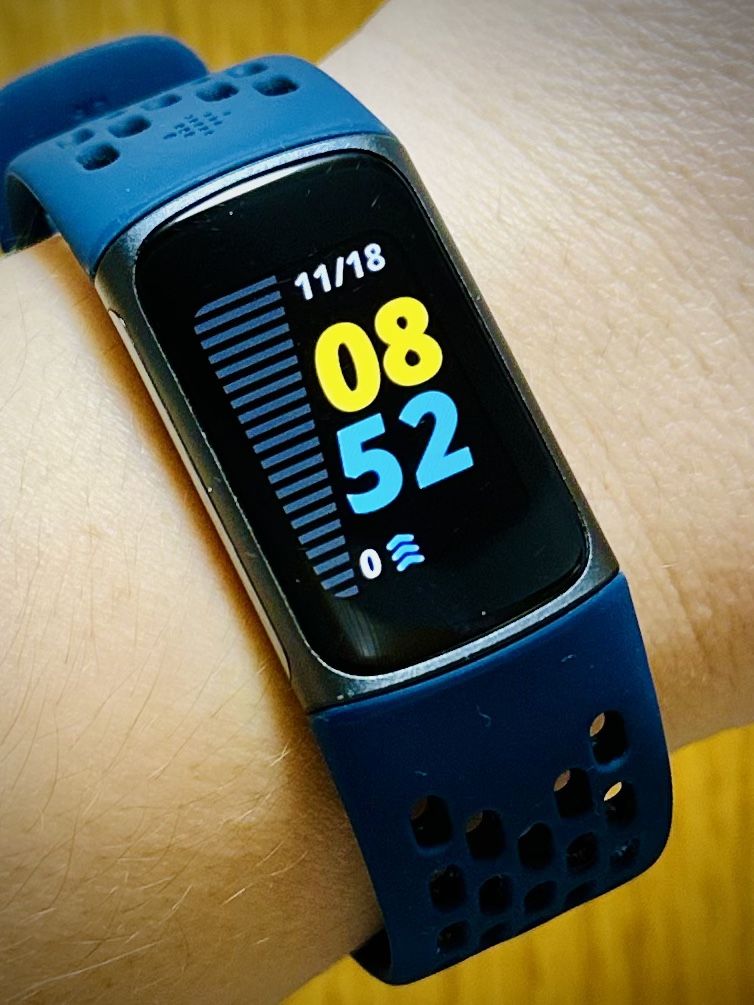 *Like-New!* Fitbit Charge 5 in Excellent Condition!