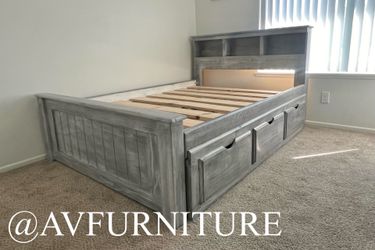Solid Wood Full Bed Frame and 3 Drawers