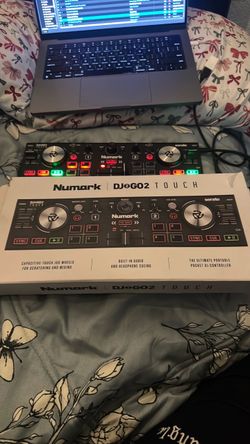 Numark DJ2GO2 Touch DJ Controller