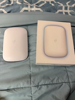 Ubiquiti UniFi  6 extender WiFi Access Point with Box