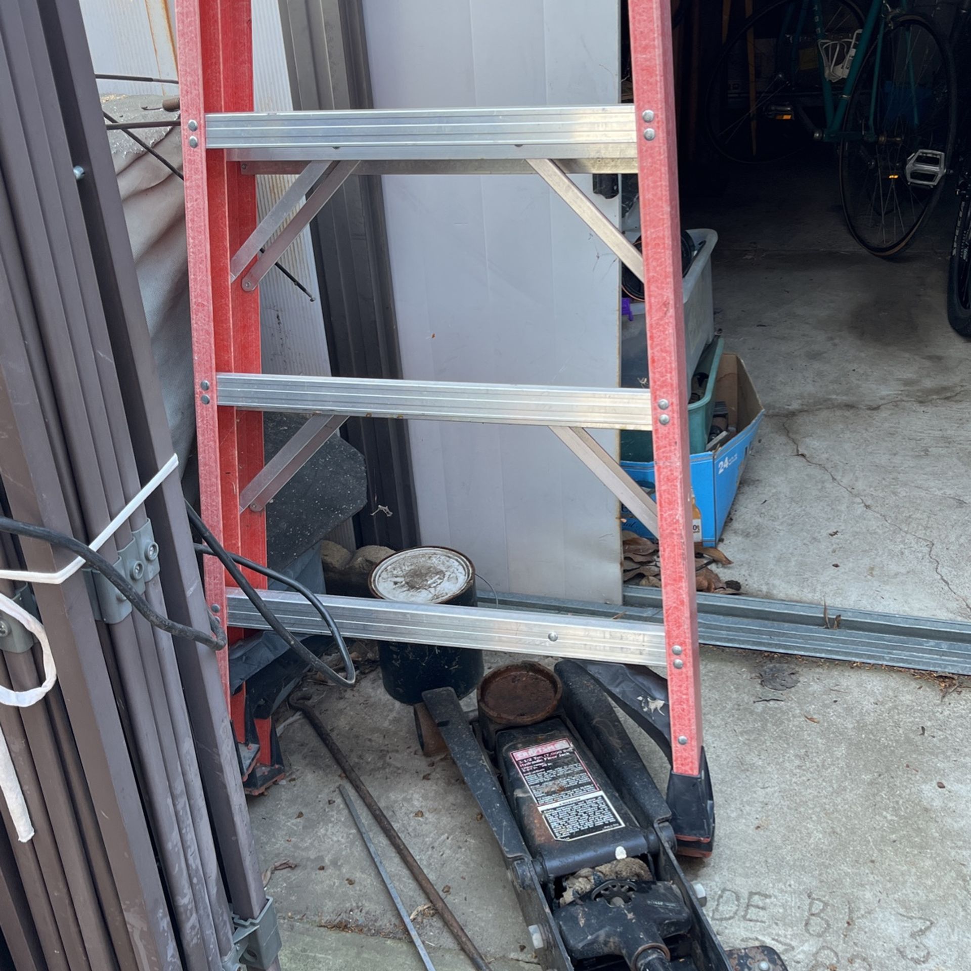 Werner Ladder 8 Ft