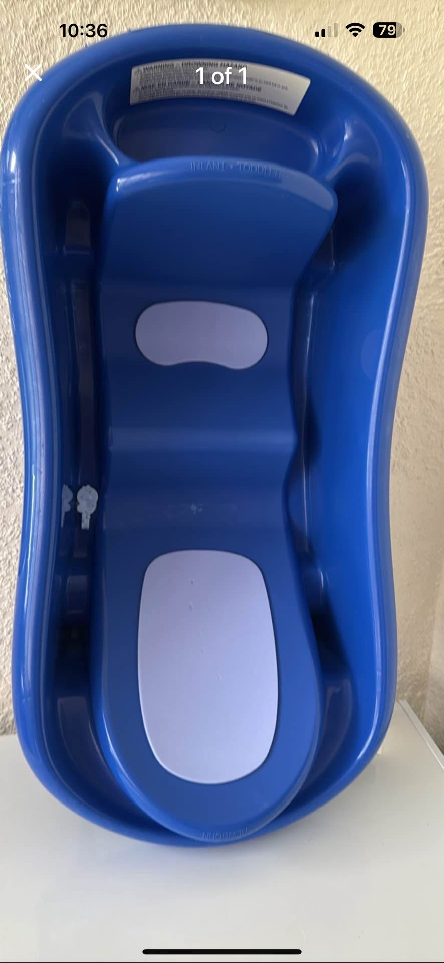 Bath tub for infants