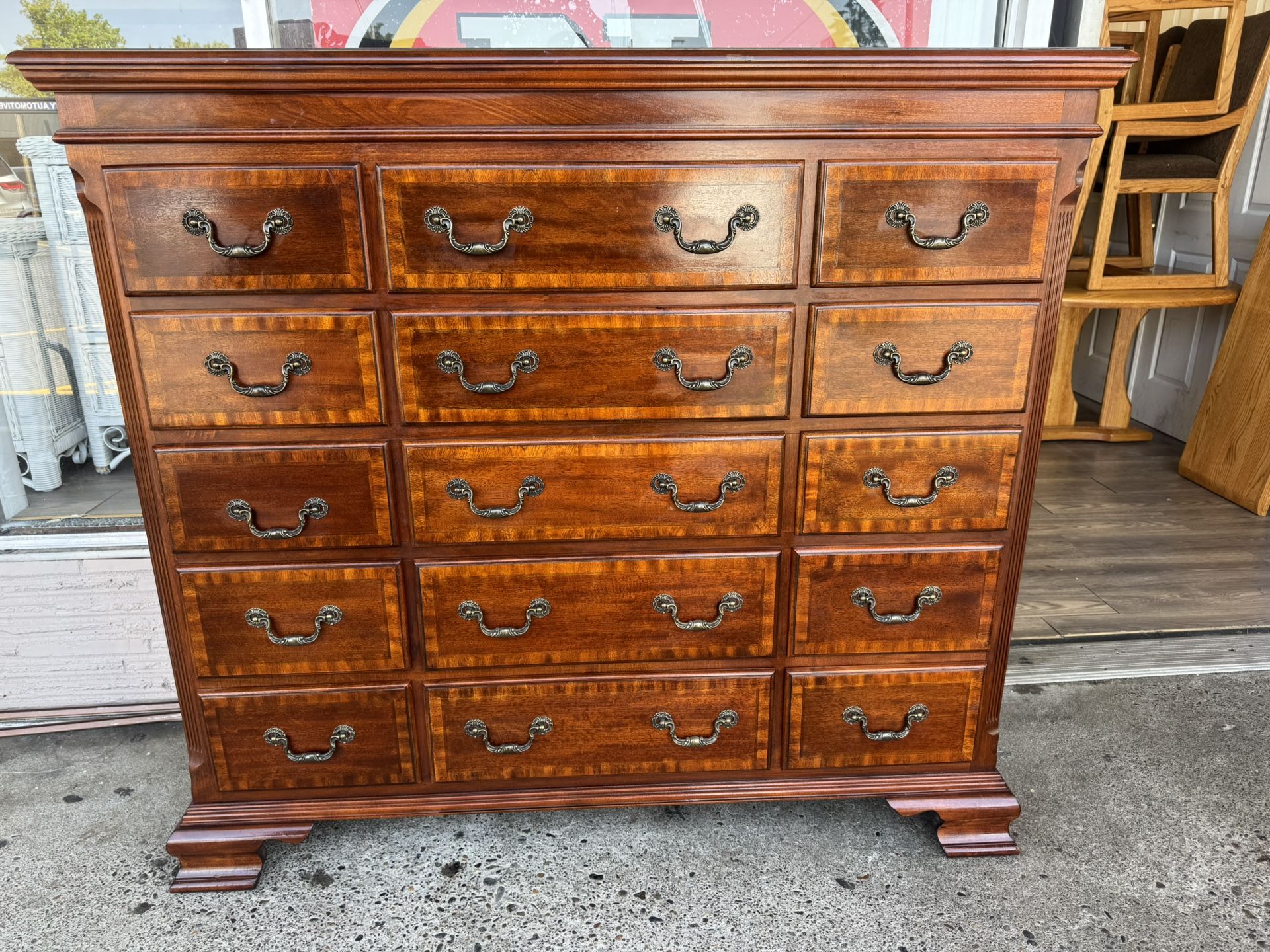 Oversized 15-Drawer Traditional Dresser – Solid Wood – Dovetail Construction
