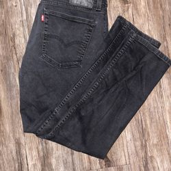 Levi’s Black Jeans 