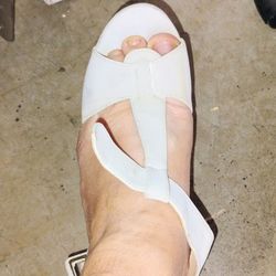 Open Toes  Bam Boo Wedges Need TLC Size 10 All Welcome $5