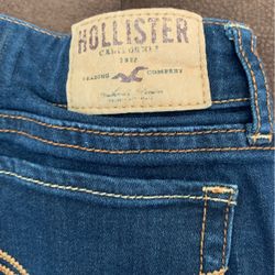 Hollister Jeans W23 L33 Used In Good Shape.$15.