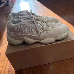 Size 11 Yeezy 500 OG