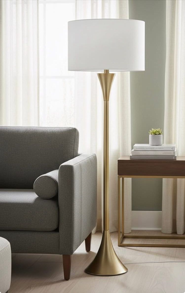 🌟 Lenuxe 65” Metal Floor Lamp — $105 💡