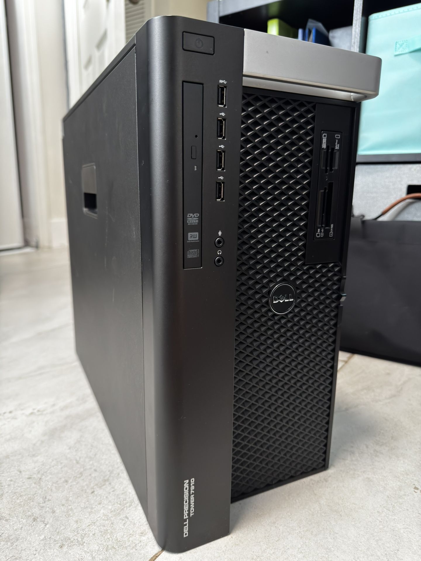 Dell Precision T7910 X2 Xeon E5-2699v4 - 128gb Ddr4 Nvidia Quadro 