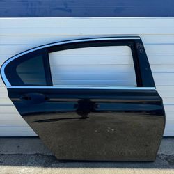 08-15 BMW 750LI F01 F02 SEDAN REAR RIGHT SIDE DOOR SHELL PANEL BLACK OEM