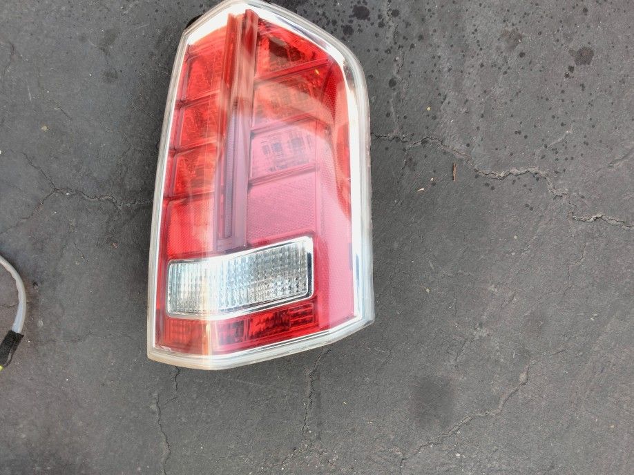 2011-2014 Chrysler 300 Tail Light (Right Side) With All Accessories OEM.