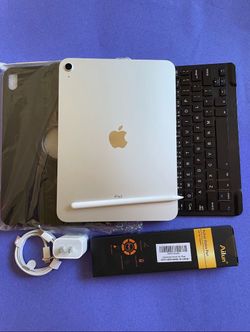 Apple ipad 10th Generation 256GB ( 2022 / 10.9” Display/ silver ) with pen, keyboard and accessories