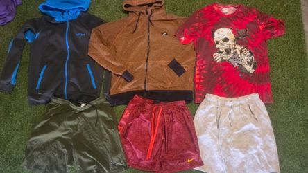 $20 Nike lot