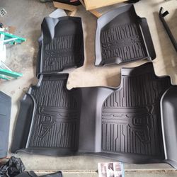 Silverado Floor Mats 2019-2025