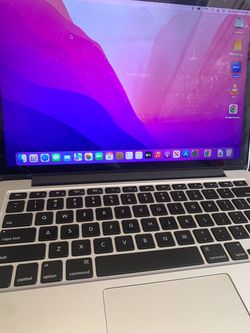 (2) 2017 MacBook Pro i5/i7