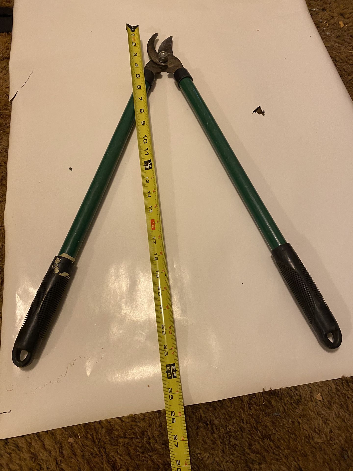 Scissors. Tijeras 