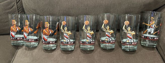 7 Trail Blazers Collectible Glasses
