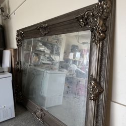 Floor mirror