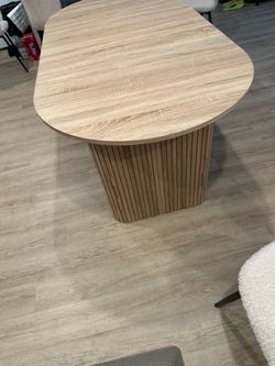 Modern Wood Dining Table Oval Top Fluted Base