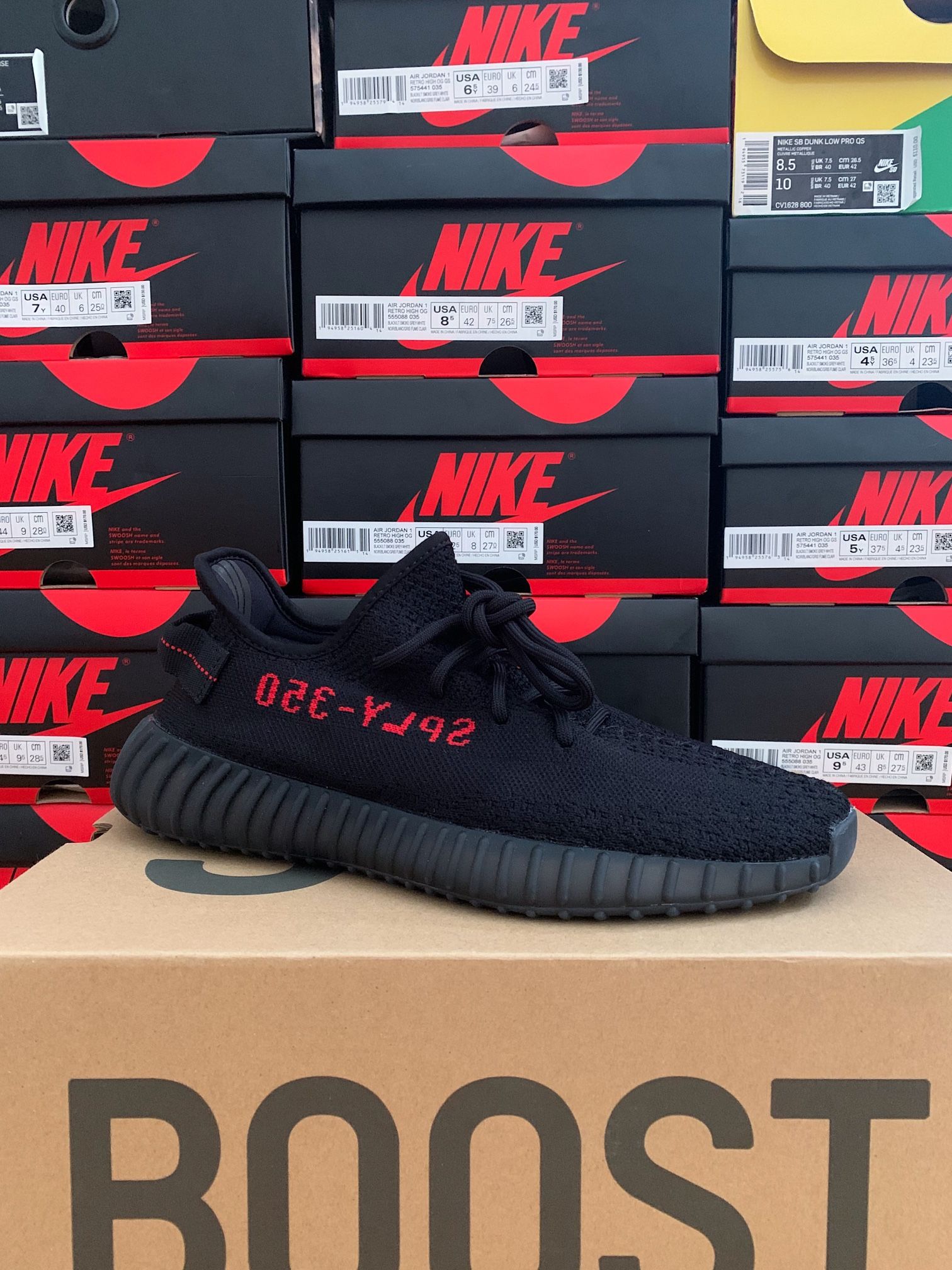 adidas yeezy boost 350 v2 bred