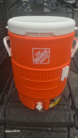 5 Gallon water cooler new.