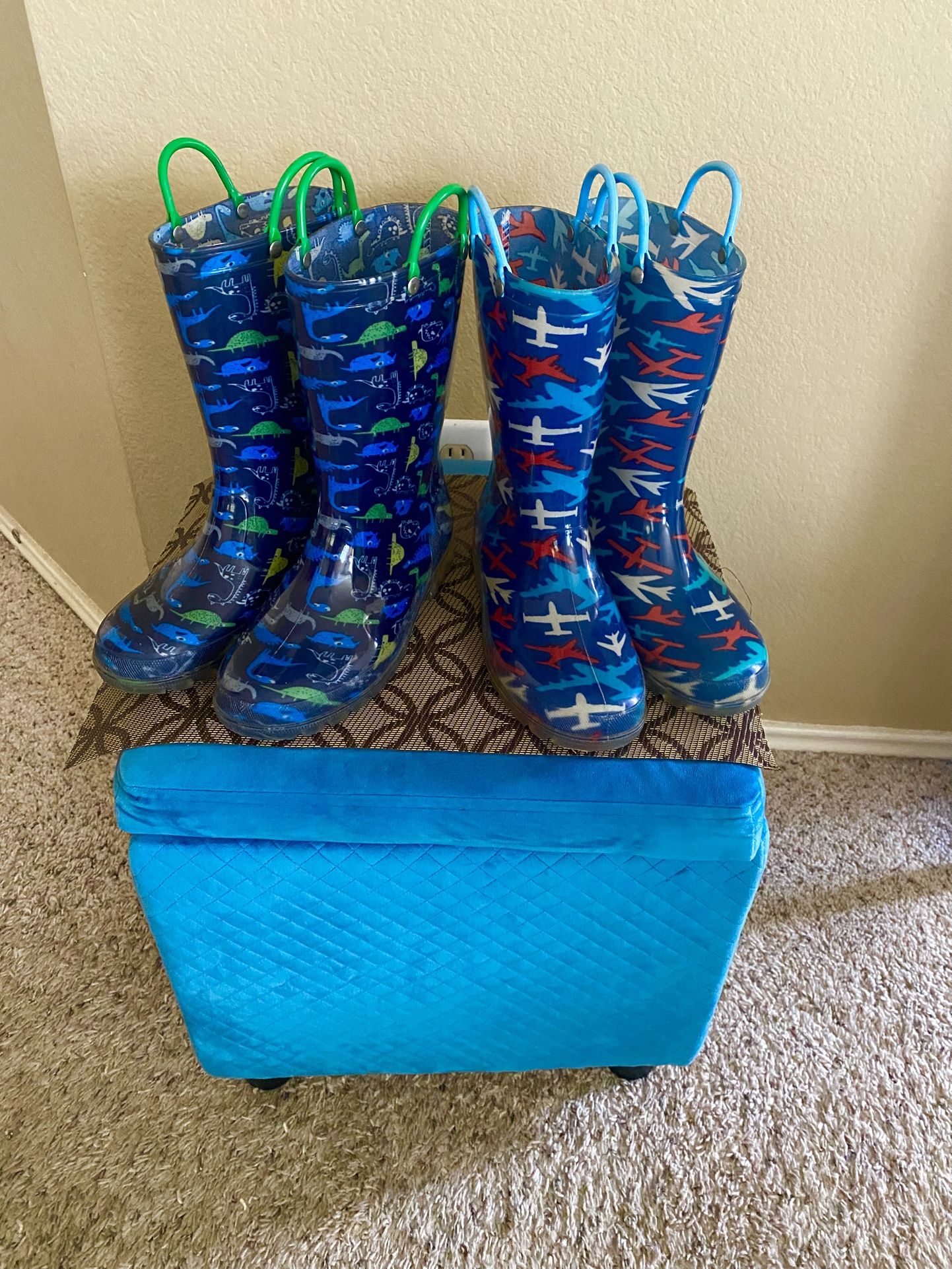 Kids Boots Lights Up Size 6 Each $10