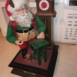 Vintage 1993 Santa's Workshop - It Plays music 